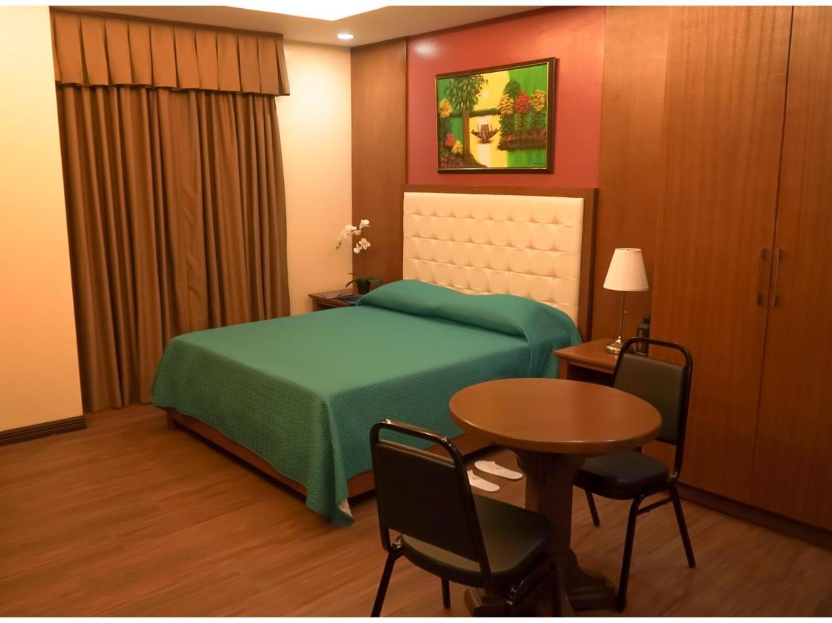 M28 Hotel And Apartments Quezon City Kültér fotó